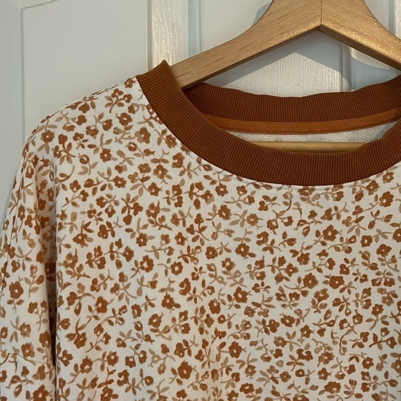 Lou & Grey | Floral Ditzy Cozy Cotton Terry Sweatshirt Cream & Orange Medium - Picture 3 of 7